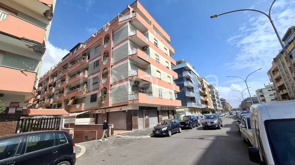 appartamento in vendita a Roma in zona Ostia