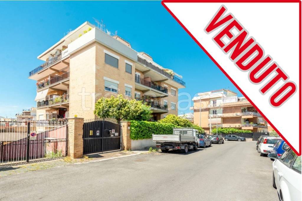 appartamento in vendita a Roma in zona Torrevecchia