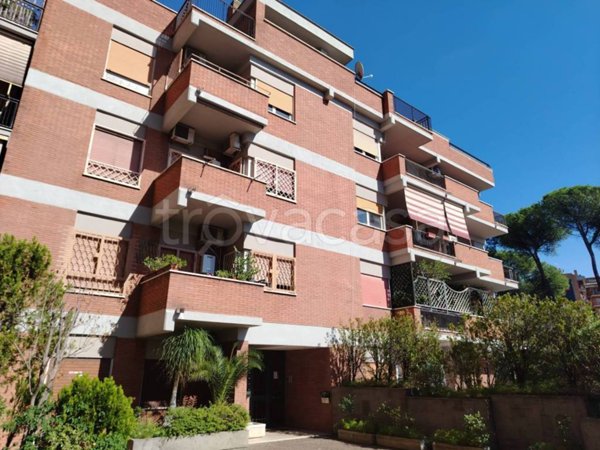appartamento in vendita a Roma in zona Gianicolense