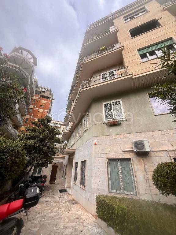 appartamento in vendita a Roma in zona Nomentano