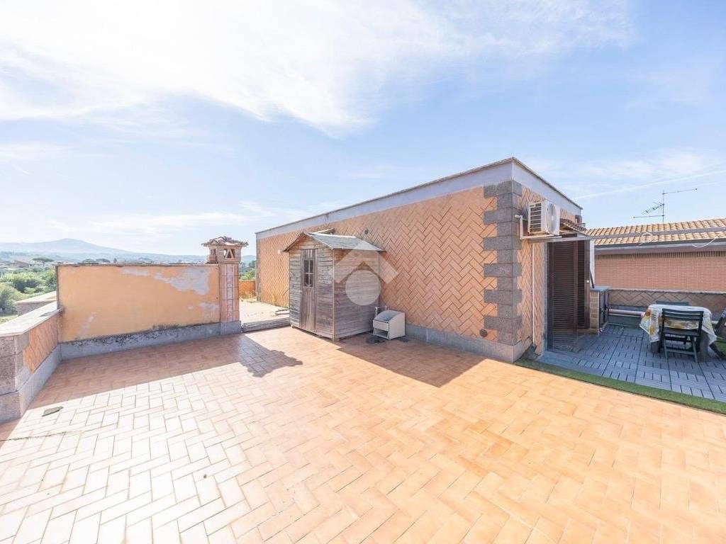 appartamento in vendita a Roma in zona Casal Morena