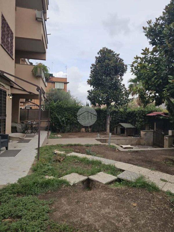 appartamento in vendita a Roma in zona Portuense