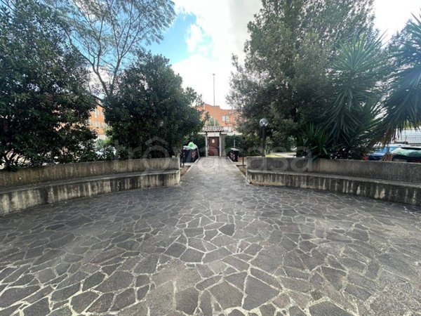 appartamento in vendita a Roma in zona Acilia