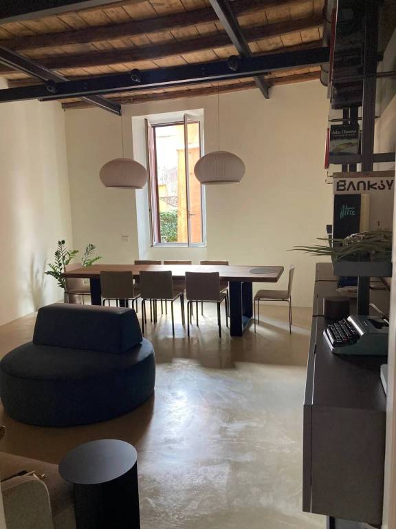 appartamento in vendita a Roma in zona Trastevere