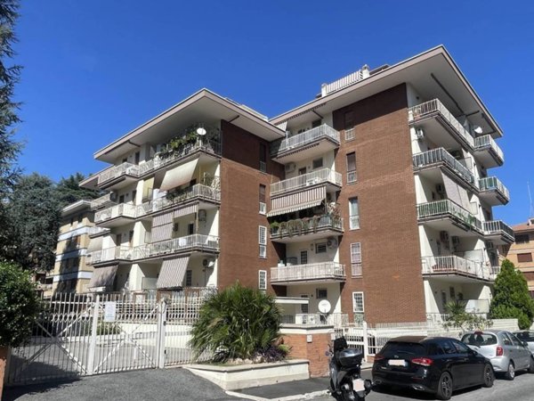 appartamento in vendita a Roma in zona Monte Sacro/Talenti
