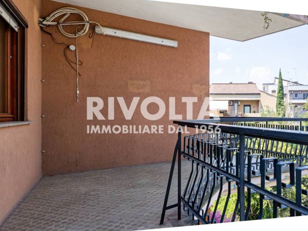 appartamento in vendita a Roma in zona Tor di Quinto