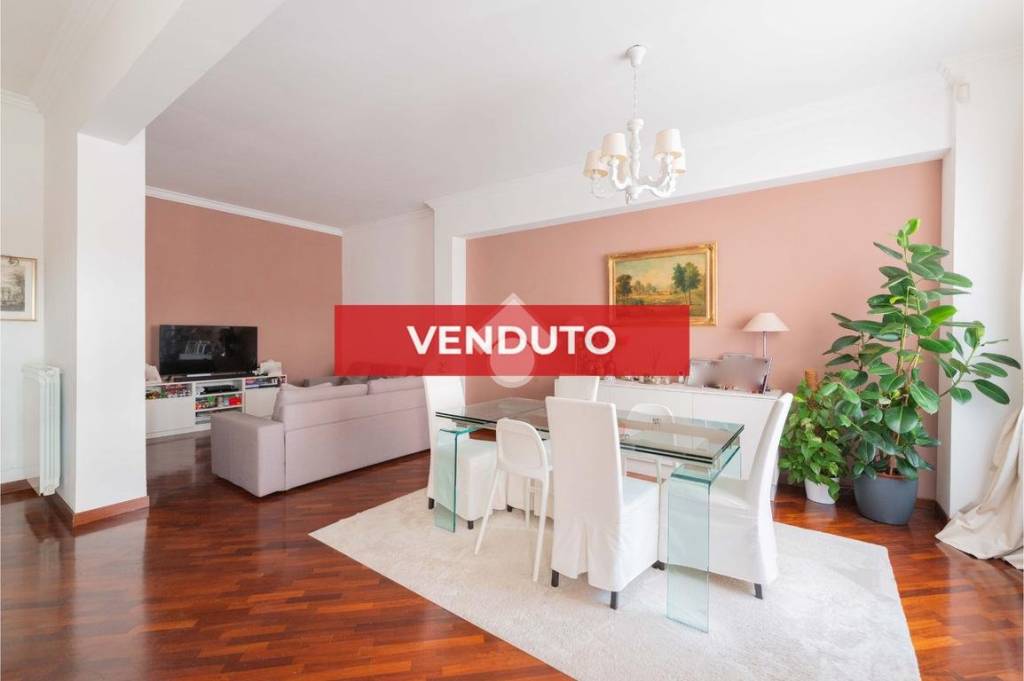 appartamento in vendita a Roma