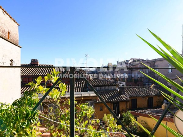 appartamento in vendita a Roma in zona Rione di Ponte
