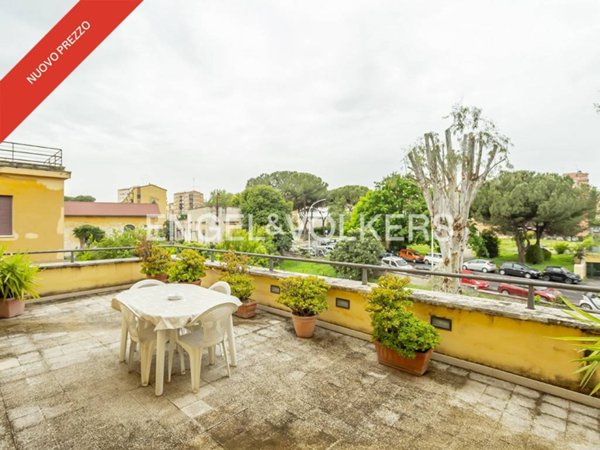 appartamento in vendita a Roma in zona Ostiense