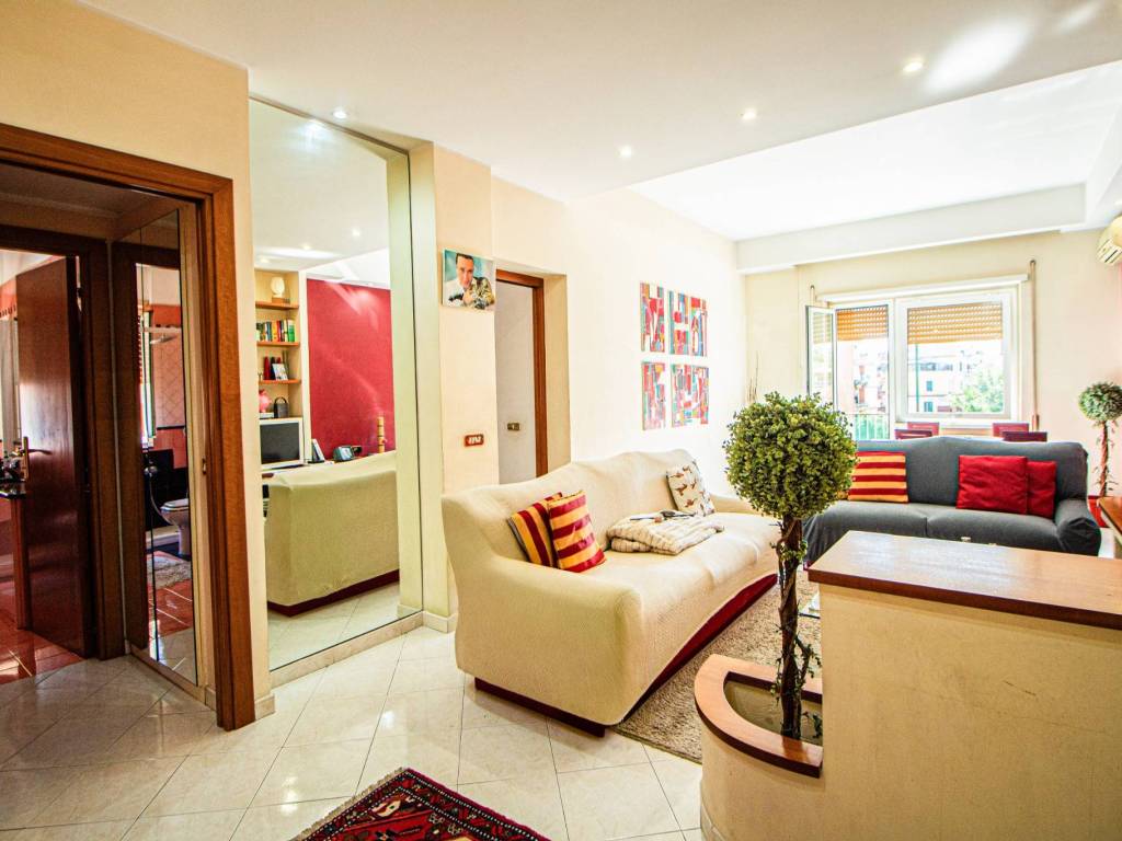 appartamento in vendita a Roma in zona Aurelio
