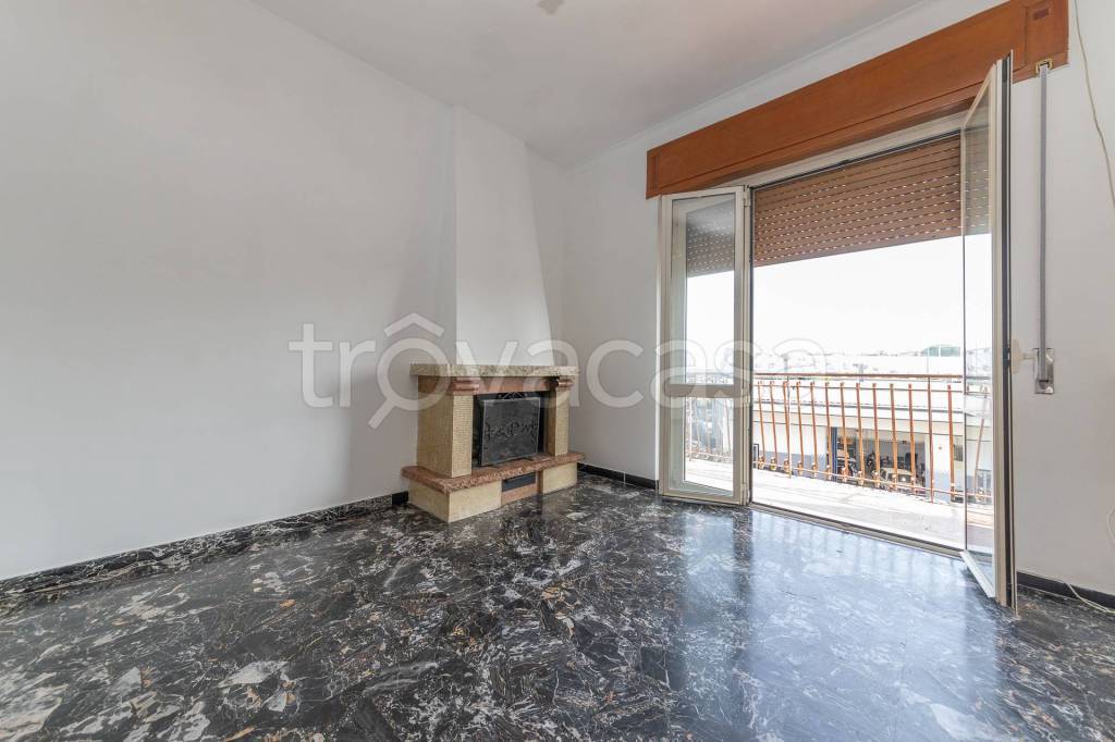 appartamento in vendita a Roma in zona Tor Cervara