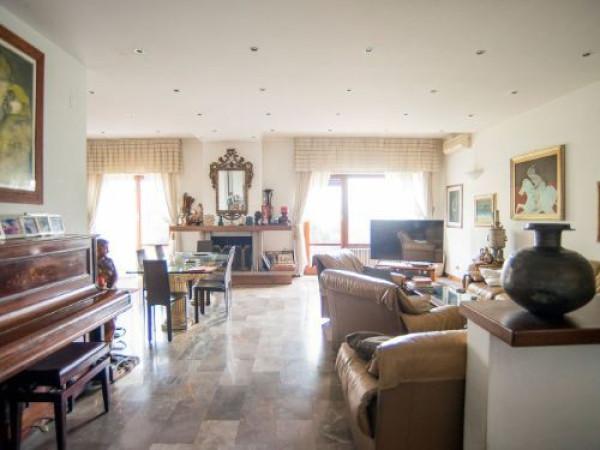 appartamento in vendita a Roma in zona Gianicolense