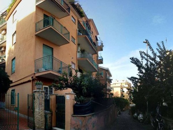appartamento in vendita a Roma in zona Aurelio