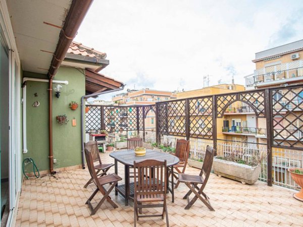 appartamento in vendita a Roma in zona Ostia