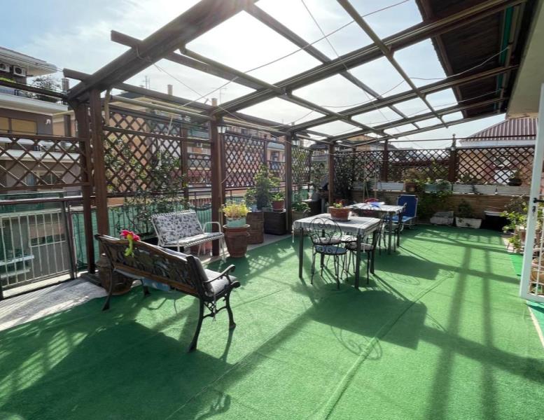 appartamento in vendita a Roma in zona Ponte Mammolo