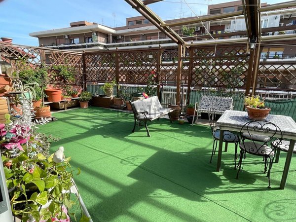 appartamento in vendita a Roma in zona Ponte Mammolo