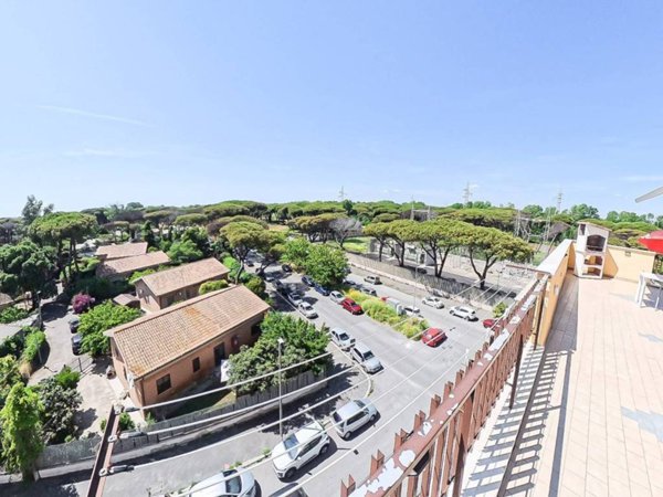 appartamento in vendita a Roma in zona Ostia
