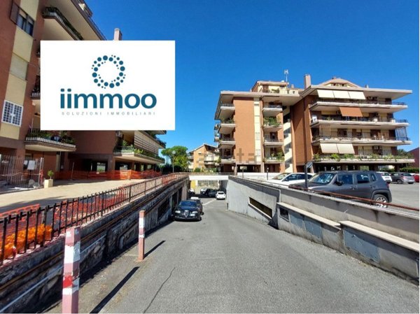 locale di sgombero in vendita a Roma in zona Osteria del Curato