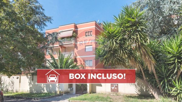 appartamento in vendita a Roma in zona Tor de' Cenci