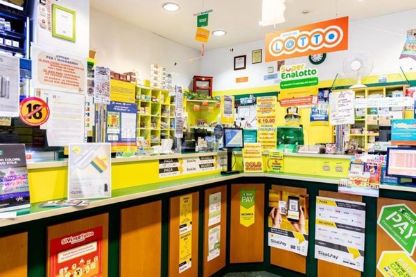 negozio in vendita a Roma