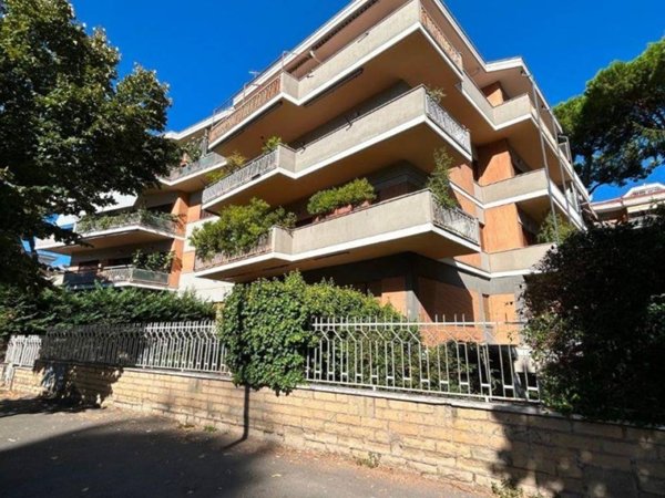 appartamento in vendita a Roma in zona Gianicolense