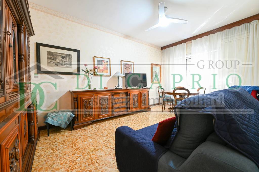 appartamento in vendita a Roma in zona Ostiense