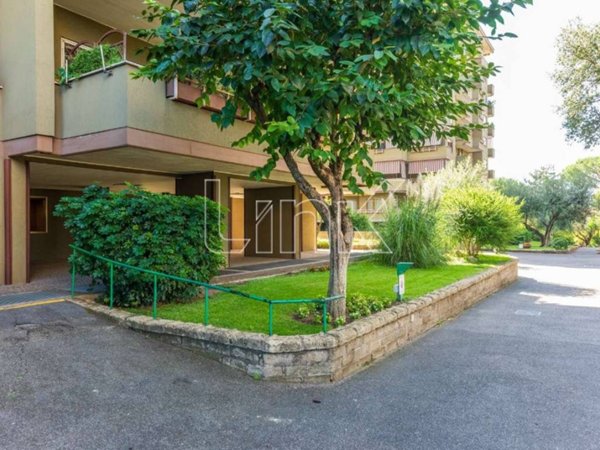 appartamento in vendita a Roma in zona Vigna Murata