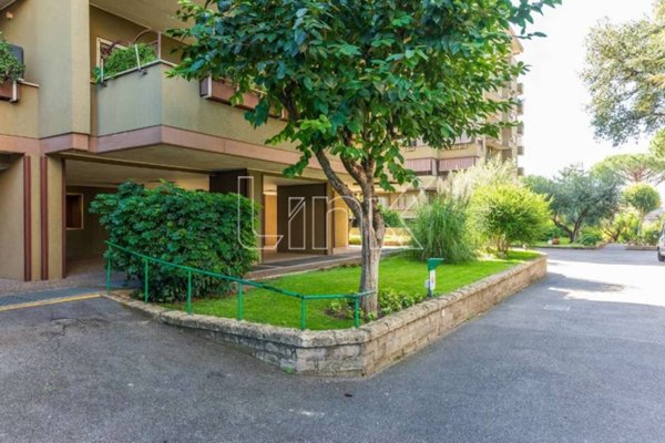appartamento in vendita a Roma in zona Vigna Murata