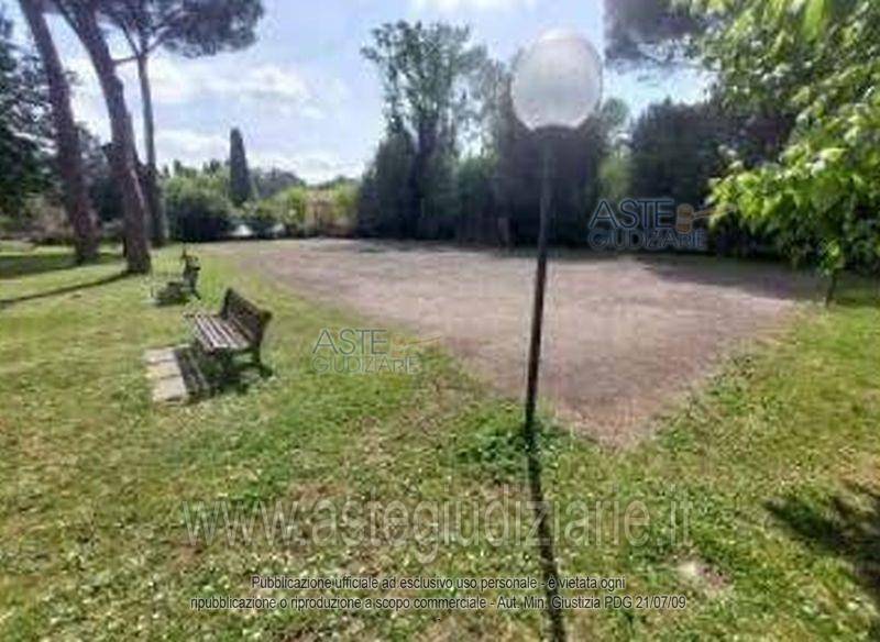 appartamento in vendita a Roma in zona Ardeatino