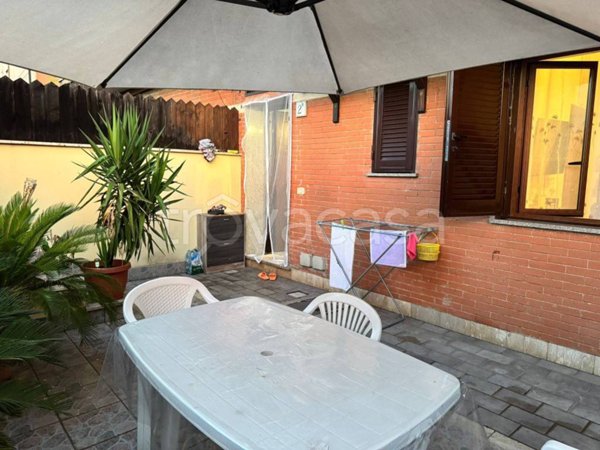appartamento in vendita a Roma in zona Torre Angela