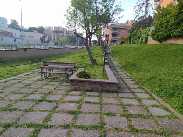 appartamento in vendita a Roma in zona Portuense