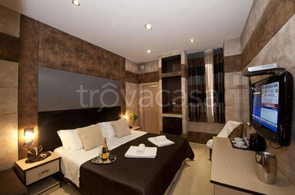 negozio in vendita a Roma in zona Rione Prati