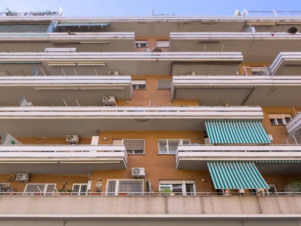 appartamento in vendita a Roma in zona Monte Sacro/Talenti