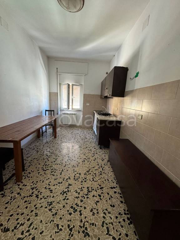 appartamento in vendita a Roma in zona Tomba di Nerone