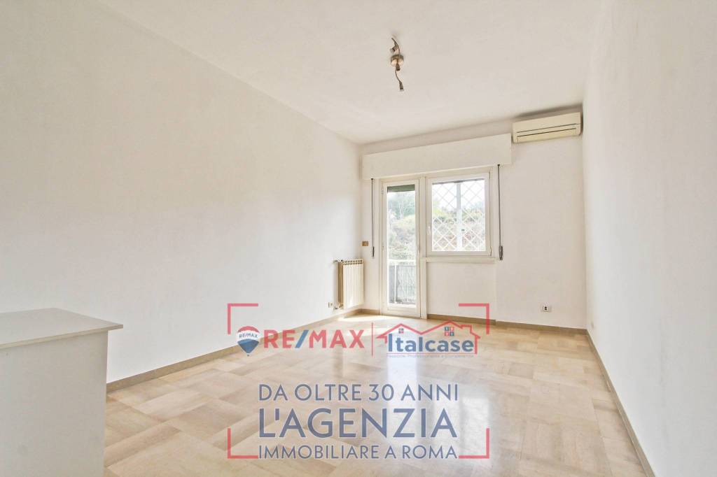 appartamento in vendita a Roma in zona Montespaccato
