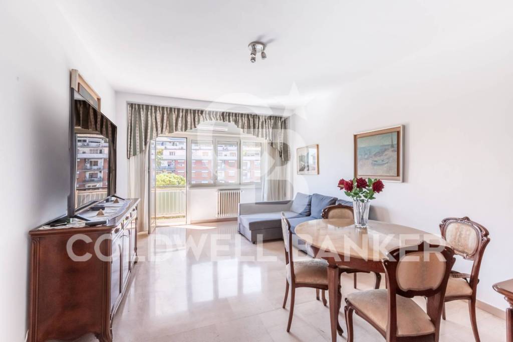 appartamento in vendita a Roma in zona Tuscolano