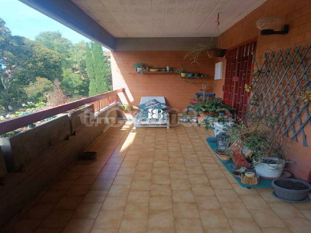appartamento in vendita a Roma in zona Casal Palocco