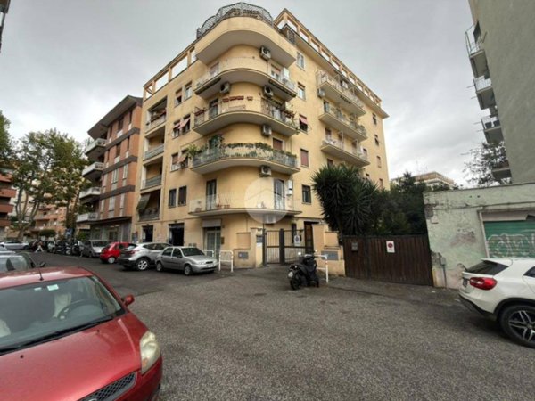 appartamento in vendita a Roma in zona Monte Sacro/Talenti
