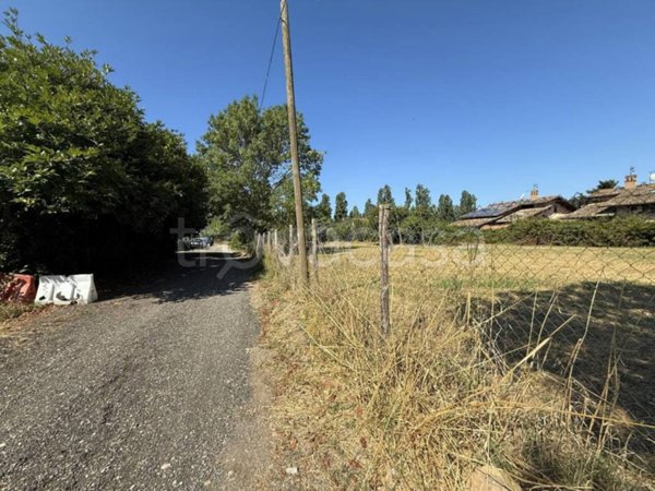 terreno agricolo in vendita a Roma in zona Infernetto