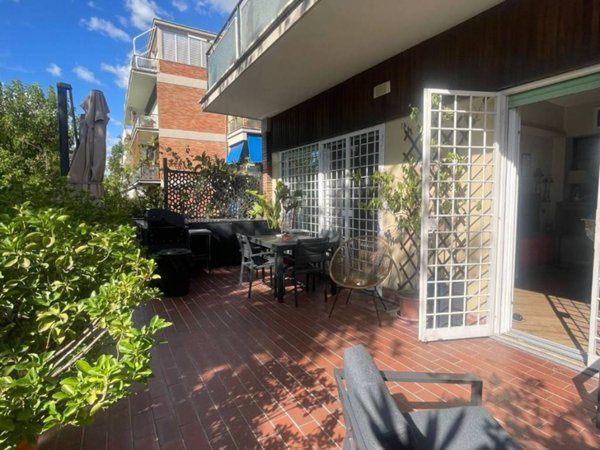 appartamento in vendita a Roma in zona EUR