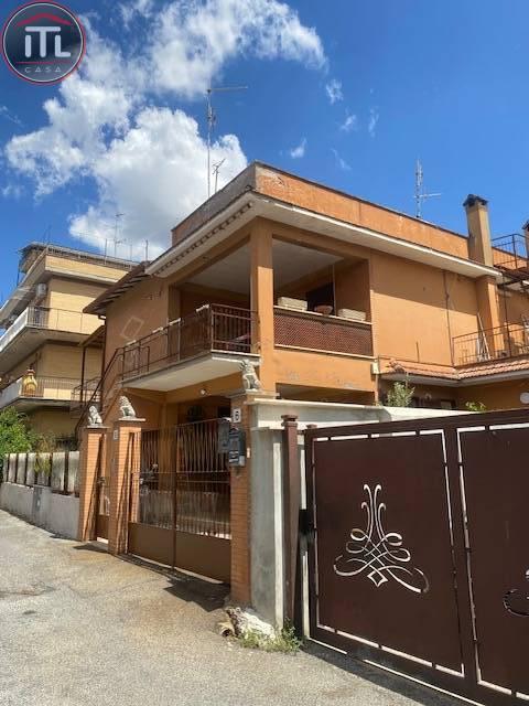 casa indipendente in vendita a Roma in zona Casalotti