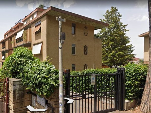 appartamento in vendita a Roma in zona Mostacciano