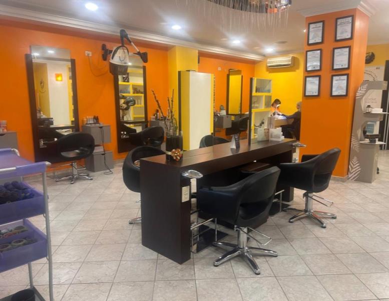 locale commerciale in vendita a Roma in zona Collatino