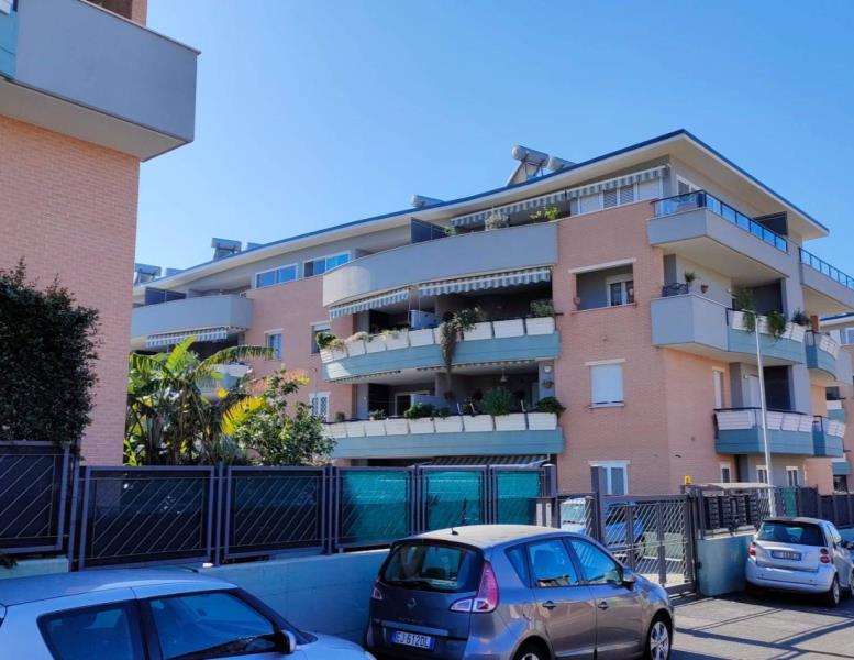 appartamento in vendita a Roma in zona Dragona/Bagnoletto