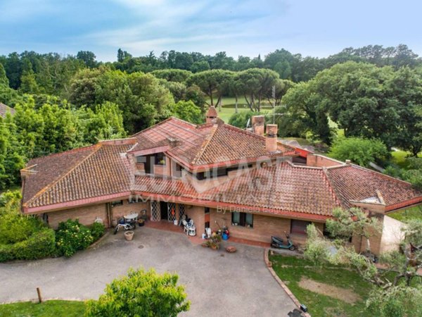 casa indipendente in vendita a Roma in zona Olgiata