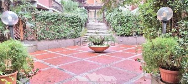 appartamento in vendita a Roma in zona Monte Sacro/Talenti