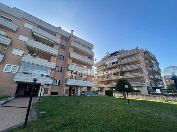 appartamento in vendita a Roma in zona Ponte di Nona