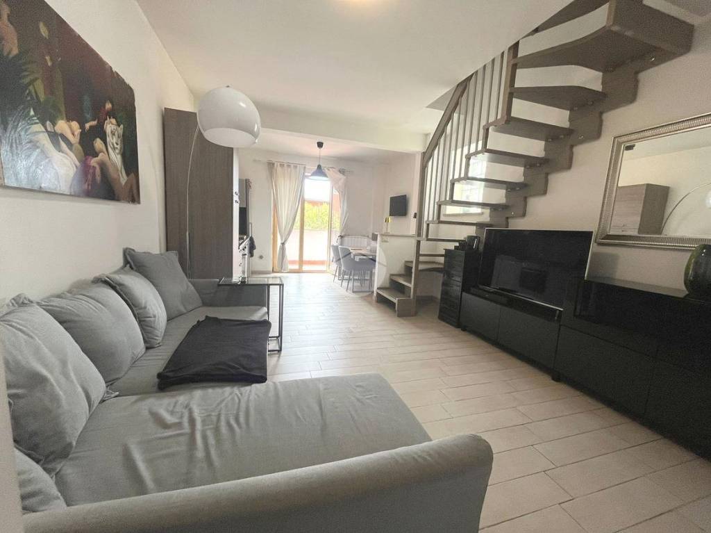 appartamento in vendita a Roma in zona Casal Morena