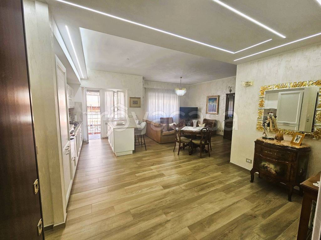 appartamento in vendita a Roma in zona Prenestino-Labicano