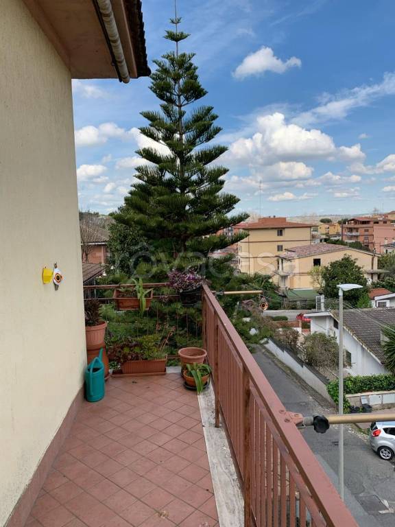 appartamento in vendita a Roma in zona Acilia